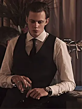 My husband for life 💍 #romangodfrey #hemlockgrove #billskarsgård #foryoupage #edits #blowthisup 