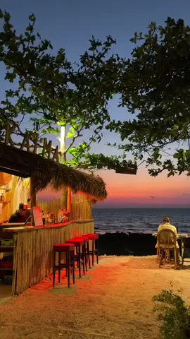📍@KALMA by The Beach & Cafe Airina  can’t help but to stare at this beautiful view.  #elyu #sunsetbeach #cafeph #newcafe #wheretovisit #WhereToEat #wheninlaunion #tiktokrecomendations 