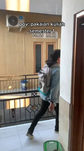 kuliah = tempat adu outfit #fypシ #fy 