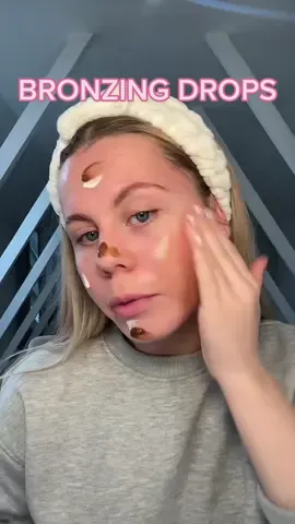 Replying to @Shannon Gordon my fave bronzing gel!! Huge price difference for the amount you get too 😮‍💨 25% off link in my bio 🫶🏼 #dupe #makeupdupe #alixearle #grwm #bronzingdrops #drunkelephant 