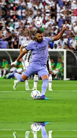 Benzema with Benz ⚽️🏟️🚗 Stitched & edited by @kay.eey #benzema #realmadrid #mercedesbenz 