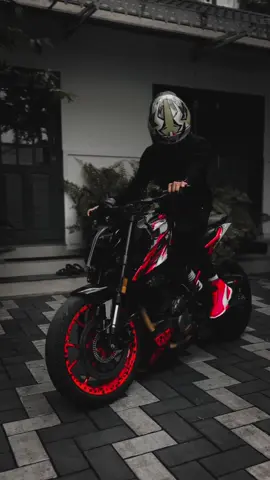Crazy Look 😈Duke 390 Attitude Status 😎❤️  #bikestatus #tiktok #ktmrc390 #biker #girlrider🔥 #duke390 #ktm #ktmlover #trending #tiktokindia #bdbiker #ktnduke125 #bikerattitude #duke200 #r15v3lovers @꧁༺༒Mamun ༒༻꧂ #foryou #biker #evryone 