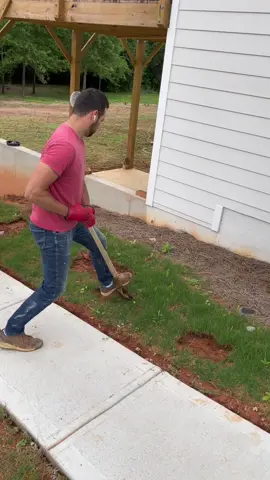 I’m just free labor at this point 🤷‍♂️ #foryou #fouryoupage  #fyp #landscaping #yardwork #mulch #gardenbed #obedianthusband  #wifelife  #renovation #remodel 