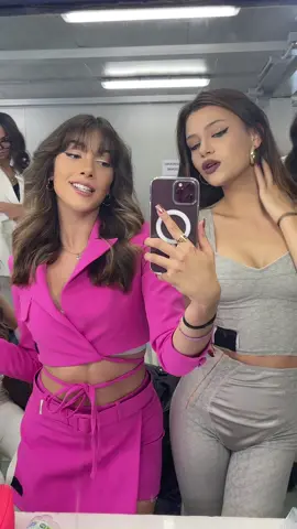 lei una tipa che ciao @Laura De Fabrizio 