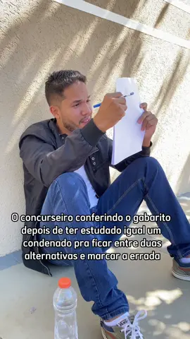 Me ferrei amigos y amigas . . . #concurseiros #memesconcursos #comediabr #humorbr #concursospublicos #vidadeconcurseiro #concursado #vidadeestudante #memesbr 