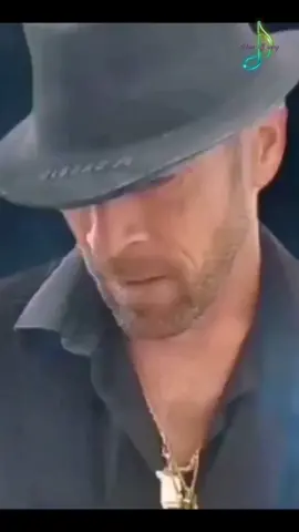 #more_mio  حبي  ارجوك لا تذهب بعيدا سأعد الساعات حتى أراك  حبي ارجع انا لن اعود  لا تريد ان تتذكر  حبي ارجع  انا لن اعود 😭 