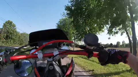 Parte del gioco #perte #moto #schienata #crash 