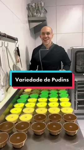 Variedade de pudins 🍮💜