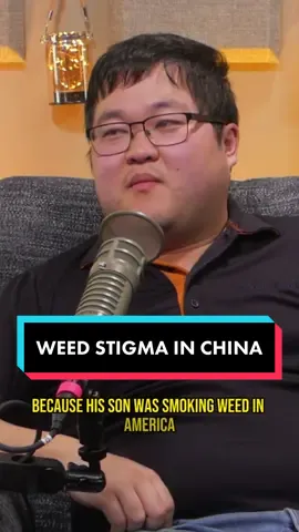 This week Mo chats with local Vancouver stand-up comedian, Robert Peng! They talked a lot about what it’s like to grow up in china, how the education system differs from western culture, and the ups and downs of being a stand-up comic. Tap the link in our bio to listen to the full podcast. Enjoy. 💜  #fyp #podcast #podcastlife #podcasters #vancouver #comedy #comedian #standupcomic #funny #hilarious #asiancomedians #chinese #china #chineseeducation #beijing