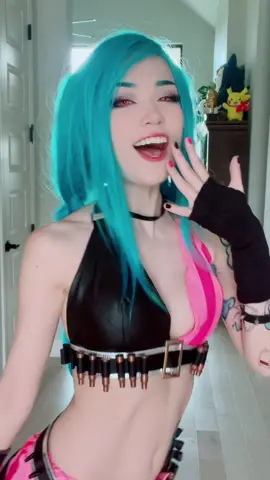 merp :) cosplay contest was rly cool yesterday congrats to all of the prize winners, im planning to host another around christmas #jinxcosplay #leagueoflegendscosplay #arcanecosplay 