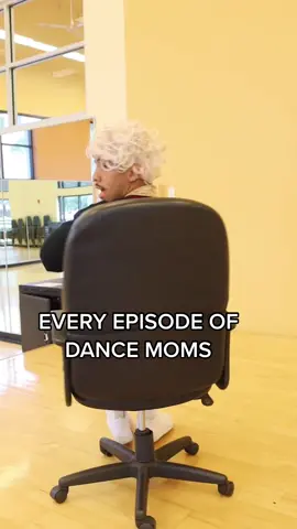 #fypシ #foryoupage #trending #explorepage #fyp #dancemoms #dance #skit #linda #fefo #CapCut 