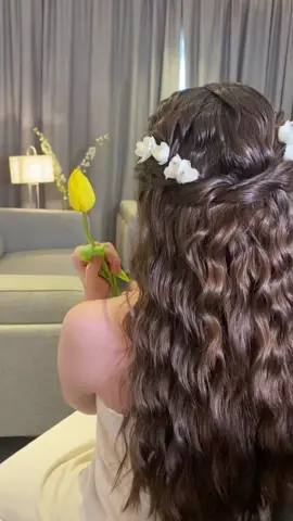 ويفي بفير الصفير اكثر تسريحة عليها طلب دائما 🤍