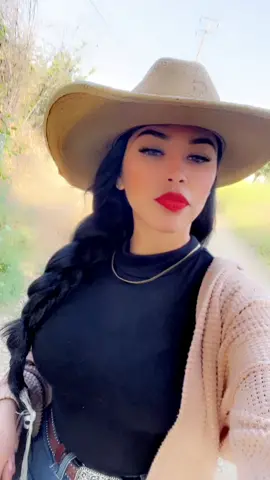 #viral #caballos #mexicantiktok #mexicana #Michioacan #mujeresquemontan #acaballo #acaballo #cowgirls #tiktok #ranchlife #vidaderancho💙💙🐎  #miconsentido