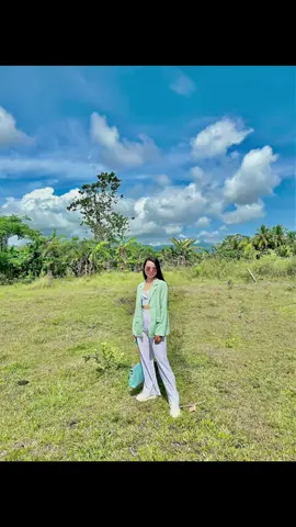 Perfect OOTD for any ocation 🥰 #tiktokshop #blazer #mintgreen #aqua #viral #trendnow #2023 #viralvideotiktok #TikTokVideos #TravelTikTok #TikTokTravelVideos #outfit #outfeetideas 