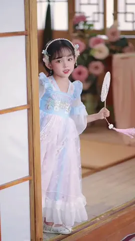Trang phục cổ trang cho bé gái #cotrangtrunghoa #cotrangchobe #trangphuccotrang 