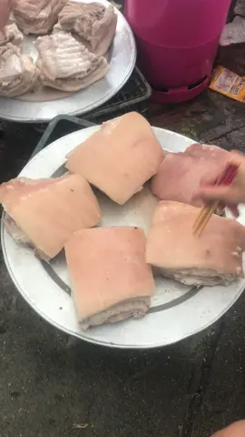 Huóng dãn các e làm  món  thịt quay giòn bì cho đám cưới và cái kết thật bất ngờ 