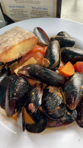 Brunch at Ocean one #fyp #foodtiktok #thingstodoinfortlauderdale #thingstodoinmiami #brunch 
