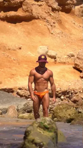 @gergerc__ #hoscoscolor #beach #orange