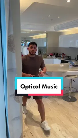 Participe au 1er concours de chant sur Tiktok, Optical Music avec @opticalcenter_ ! Ajoute les hashtags #opticalmusic  #TeamJeckOC pour rejoindre mon équipe 🙌