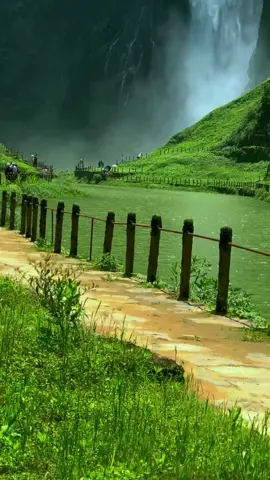 How Beautiful😍😍😍.#aroundtheworld #beautifulplaces #PlacesToVisit #paradise #nature #wow #fyp 