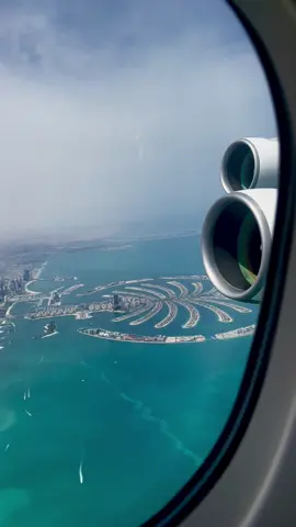 Come to Dubai ✈️ #dubai #emirates #viagem #VistaDoAvião #VistasIncríveis #travel # 