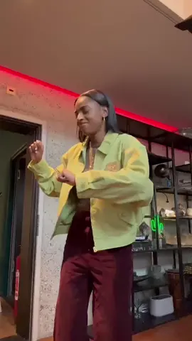 i might have shot something really cool with @Coca-Cola recently🤭🤭 coming very soooon!!!!❤️ #CokeStudio #RealMagic #CokePartner