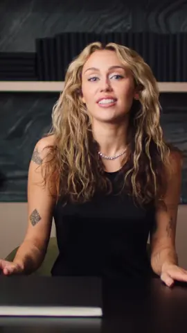 Life in Looks with @British Vogue! 