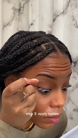 Just 4 steps, we can have perfect eyelashes. #lash #lashes #diylash #diylashextensions #makeup #diylashes #foryou #beauty #lashextensions #beautytips #fyp #clusterlashes #eyelashes