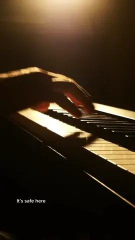 Just close your eyes and listen… what do you feel?💭🎧 #riverflowsinyou #yirumariverflowsinyou #yirumapiano #pianocover #safeplace #whatdoyoufeel #darkaesthetic #videography #fyp #foryou #fy #viral 