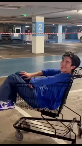 เด็กนั่งรถเข็นน่ารักกกกก🥰🥰 #fourthnattawat #fourth_ig #โฟร์ทณัฐวรรธน์ 