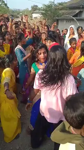 #fypシ゚viral #bhojpuriya #dance #tiktok #video #moj kar di#dehatidance 