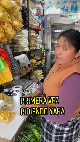 Respuesta a @Ivicii Basantes Torr y mi primera vez diciendo “veci” 😂 entonces lo hice bien o no? Creo que necesito más entrenamiento! PD. La participante de éste video me dio su consentimiento para grabar.  #ecuador #quito #yapa #pidiendoyapa #traveler #viajera #comprabdofruta #frutaecuatoriana 