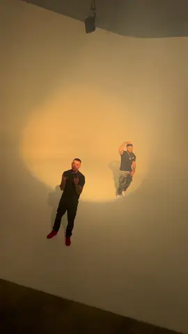 Noizy x Stresi - Medalioni #noizy #stresi #prapaskena #entermedia.tv #directorgencmehmetaj #dopdrenberisha #tiktok #prapaskena #viral #youtube #awussfilm #albania 