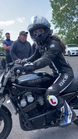 Can you tell I was having fun at Wheelie School at the weekend🤣 #iwanttowheelie #wheelie #wheelieschool #wheelies #fullsend #brap #yamaha #biker #bikerlife #bikerbabe #girlswhoride #girlswhoridemotorcycles #Motorsport #motobikes #thickandjuicy #trend 