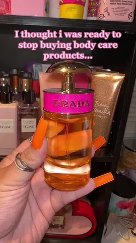 i thought i was stronger than this… @Prada  #bathandbodyworks #prada #pradacandy #perfumeaddcit #perfume #perfumetok #perfumelover #perfumecollection #bodycarecollection #bodycare #SelfCare #selfcareproducts #fyp #foryoupage #viral 