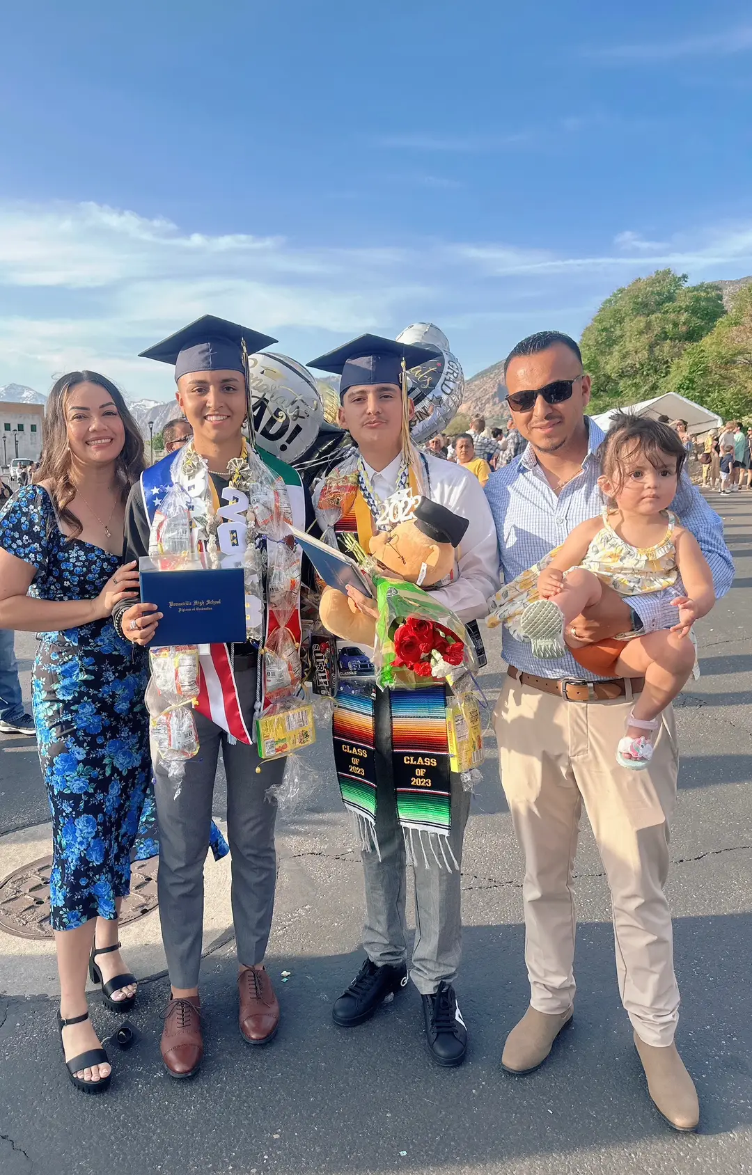 Mis bellos 👨‍🎓👨‍🎓🫶🏼🫶🏼 : Lo hicimos 🎊🎊🎊 : Class of 2023 #graduate #graduation #classof2023 