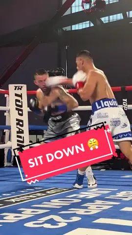 Have a seat sir 🪑 #boxing #mexico #ringside 