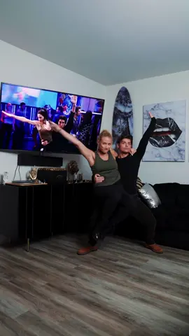 THE ROUTINE dance remake!!! Who else was obsessed with Friends?!? #friends #dance #tv #remake #cover 