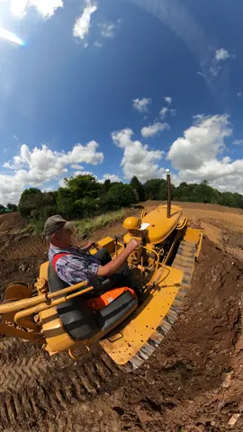 Classic Cat dozer from a different perspective  #dozer #bulldozer #construction #gopromax #vintage #classic #antique #machinery 