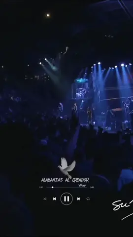 aquí debemos mover  te adorare#waymaker #aquiestas