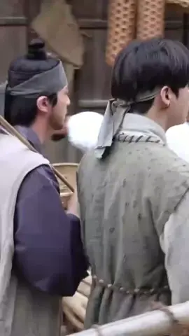 Gelud dari jaman Joseon 😅 #jin #jungkook #jinkookmoments 