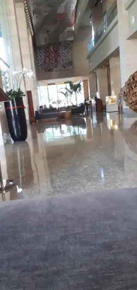 Suasana loby hotel #alilahotelsolo #hotelindonesia 
