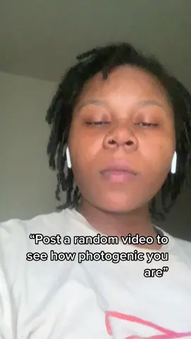 #VideoAleatorio 🫣😮‍💨 Just a girl talking to her camera #capcut #randomvideo #fypシ゚ 