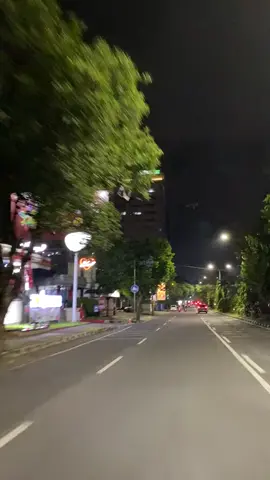 #TikTokPromote #viral #onokinetreats #jembertiktok Jember cak #jalanmalam #aestheticvideo 