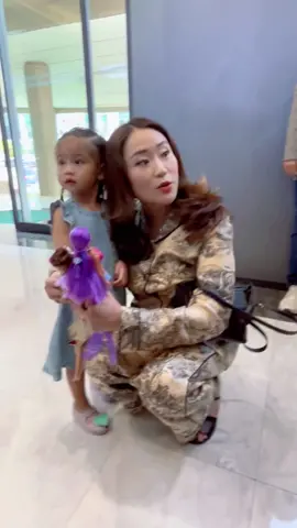 หัวหน้าช็อกมินต์มาเอง#แพทองธารชินวัตร #เพื่อไทยแลนด์สไลด์ #ช็อกมินต์ 