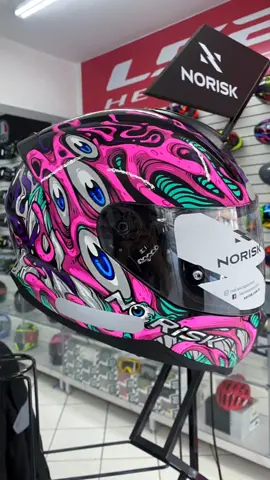 Capacete Norisk Razor Parasite Para você que busca conforto, leveza e segurança! Confira no site: 🌐www.rs1moto.com.br #rs1 #moto #capacetemoto #capacete #protetordemoto #motocicletas #motobrasil #sorocaba 