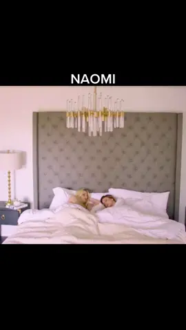 The two sisters seem to like it very much#女優 #NAOMI 