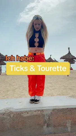 schritt für schritt…🦋 ich versteckte/vertuschte diese dinge mein leben lang…  aus scham, aus unwissenheit, aus selbst-schutz, angst „ich bin zu viel/zu wenig/nicht normal/anders“…  ich will das nicht mehr und kann es auch nicht mehr… ich möchte zu 100% ich sein… das sind schonmal 3 fakts über mich… ich möchte zeigen, dass es okay ist.. ich möchte, dass sich da draussen niemand schämen muss, nur weil du irgendwie „anders“ bist, als andere.. ich möchte nach und nach erzählen, was mir hilft (vielleicht auch dir) mit gewissen dingen zu leben/umzugehen, möchte euch mitnehmen auf meinem  „wer bin ich und was ist los mit mir“…  erzählen was mich verletzt hat, was mich gestärkt hat…usw… -DAS BIN ICH- 🦋 #dasbinich #ticks #tourettes #tourettesyndrome #depression #smile #healthy #health #neurodiversität #free #geheimnis #fakts   