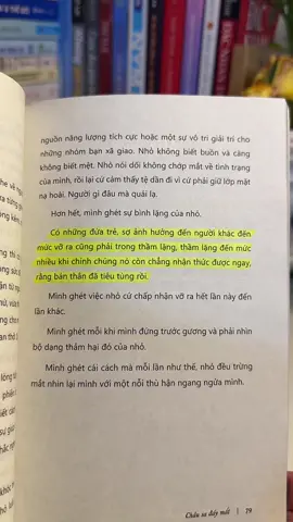 Đứa trẻ hiểu chuyện đến đau lòng 😔 #sachhay #sachhay7days #damtreodaiduongden #tamly 