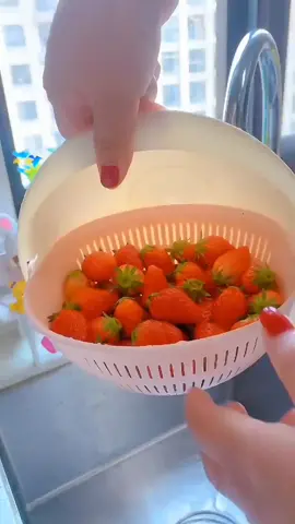 Locaupin Rotatable Strainer Washing Fruit Vegetables Basket Container#Vegetable washing basket#A basin that drains and rotates#kitchenware